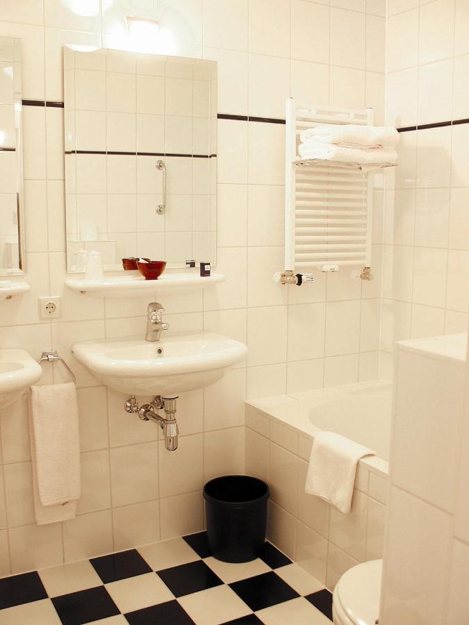 Hotel Boer Goossens 덴던겐 외부 사진